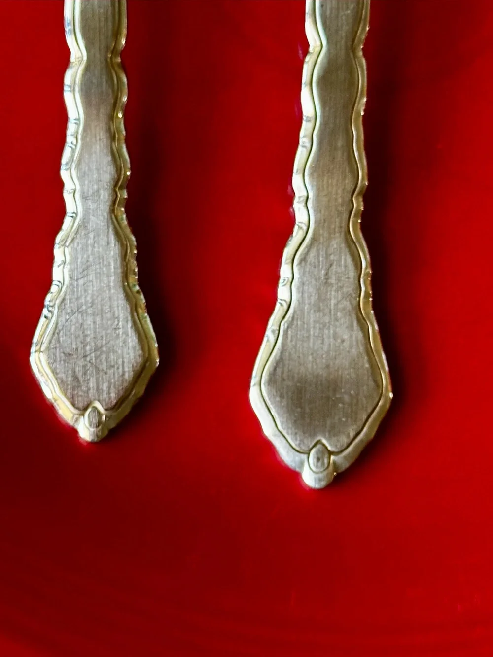Oneida Satinique Discontinued Spoons. 1 Tablespoon and 1 Teaspoon. Preowned